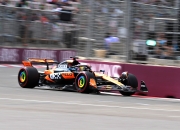 AYXapp下载-法拉利完胜迈凯伦，拉塞尔带队取胜