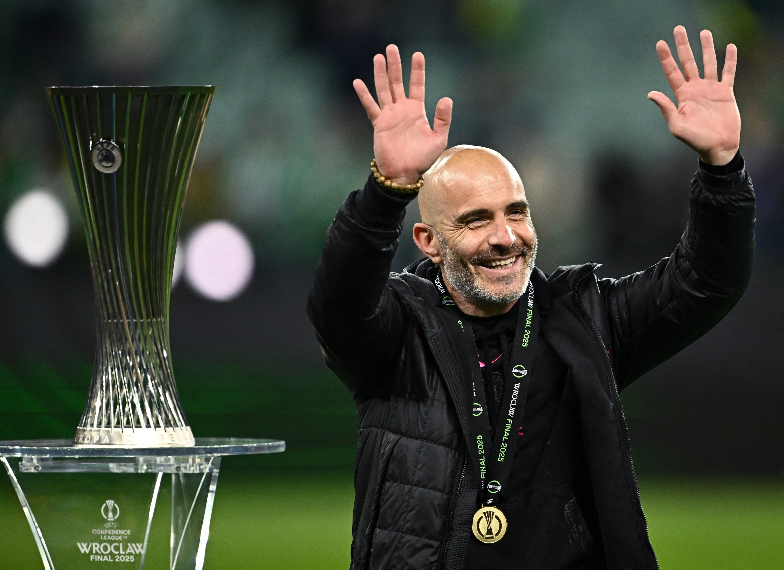 切尔西力克英格兰，加维刷新纪录