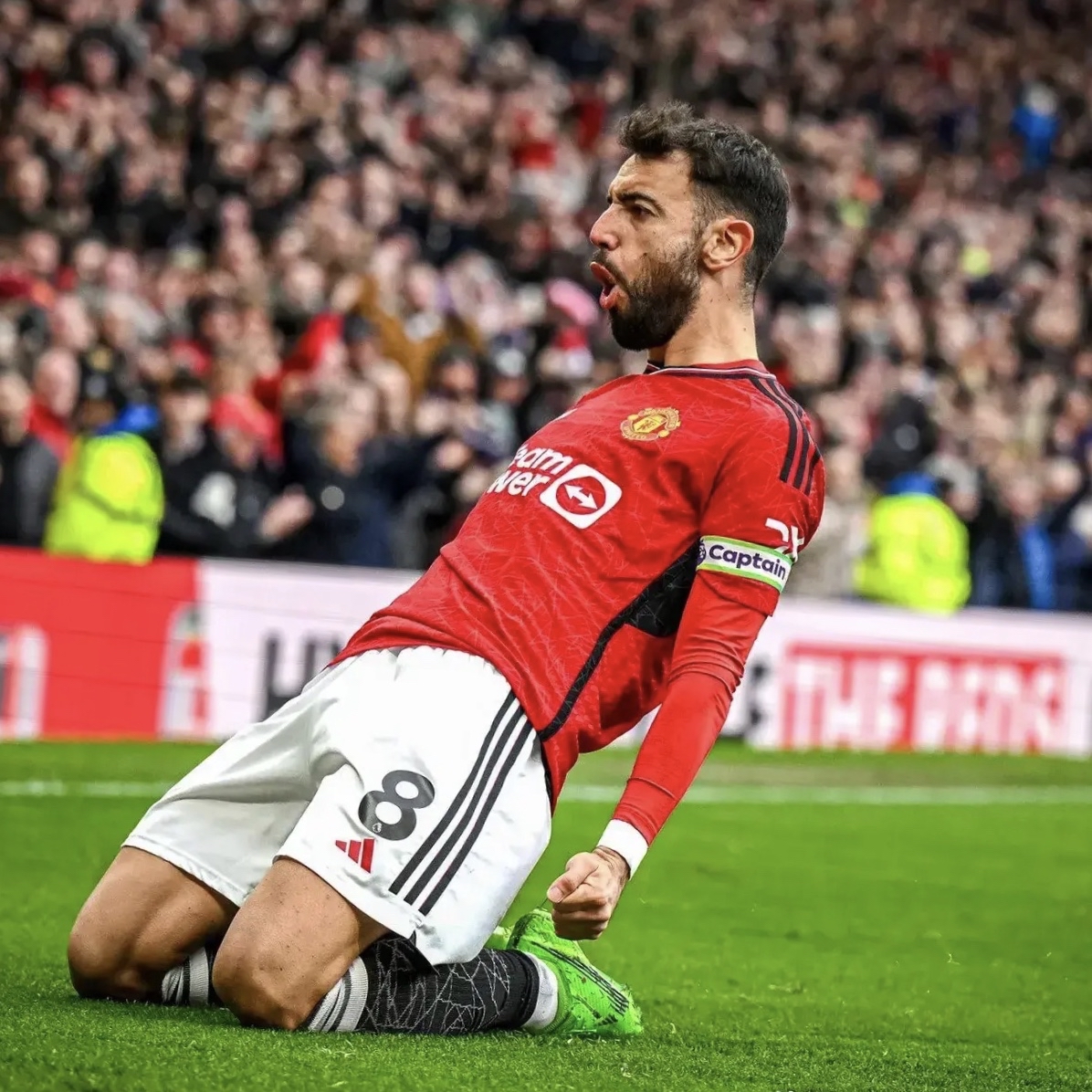 曼联中场遗憾：主场失利提醒士气