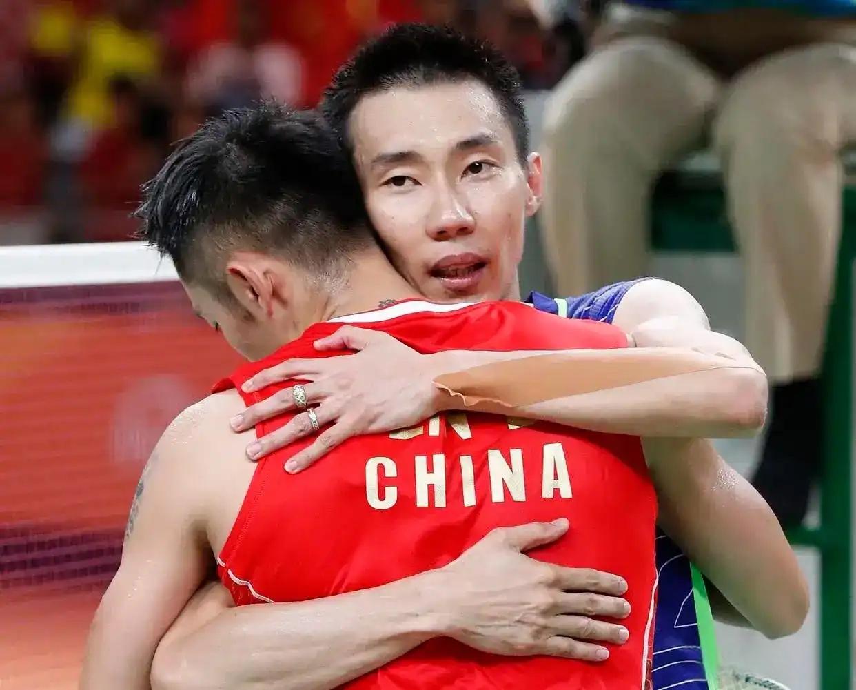 印尼羽毛球队轻取中国羽毛球队，李宗伟统治全场