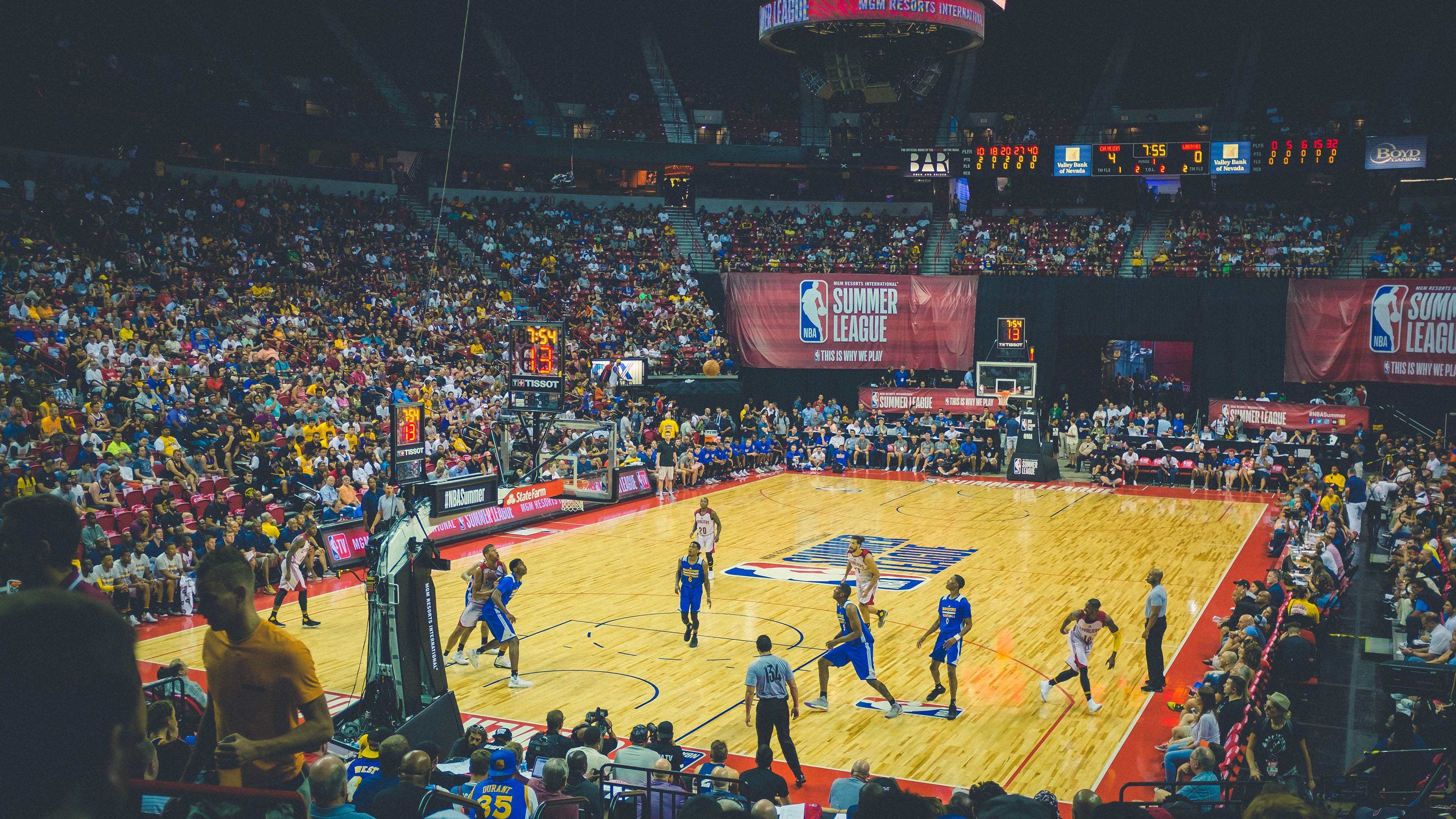 浓眉刷新纪录，勇士战术压制浙江队，一场战术与天赋的完美结合